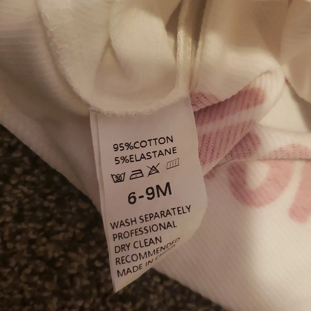 VALENTINE'S OUTFIT - Picture 7 of 7